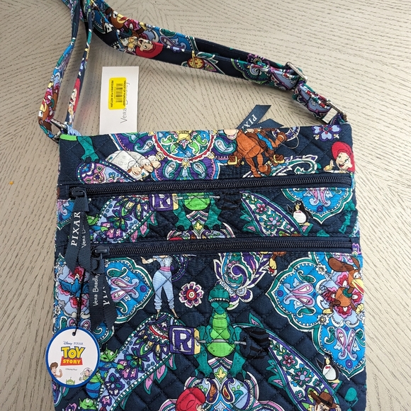 VERA BRADLEY X Toy Story Triple Zip Hipster Crossbody Bag !!!!!!!! - Picture 2 of 6